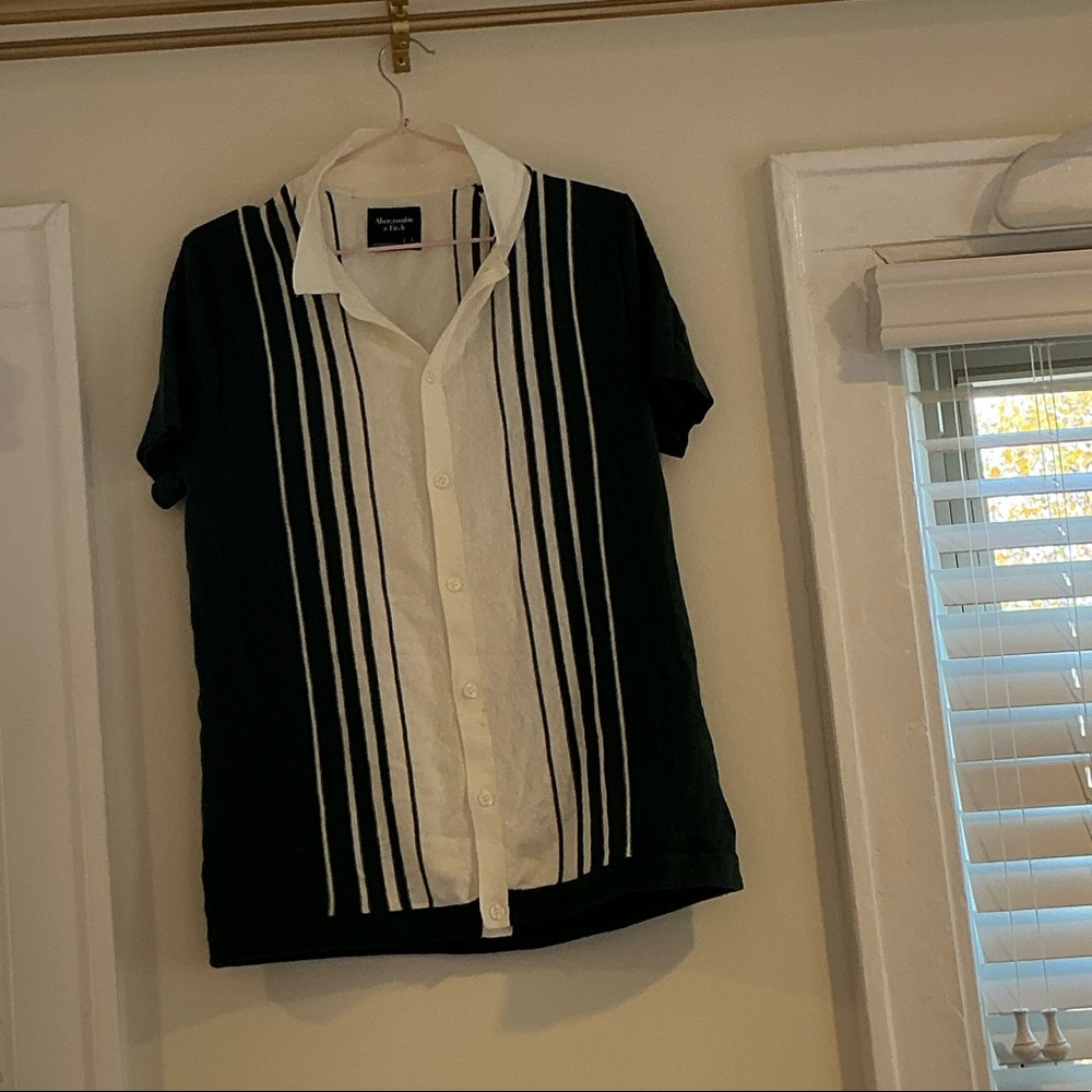 Abercrombie & Fitch Green and White Striped Button Down Shirt